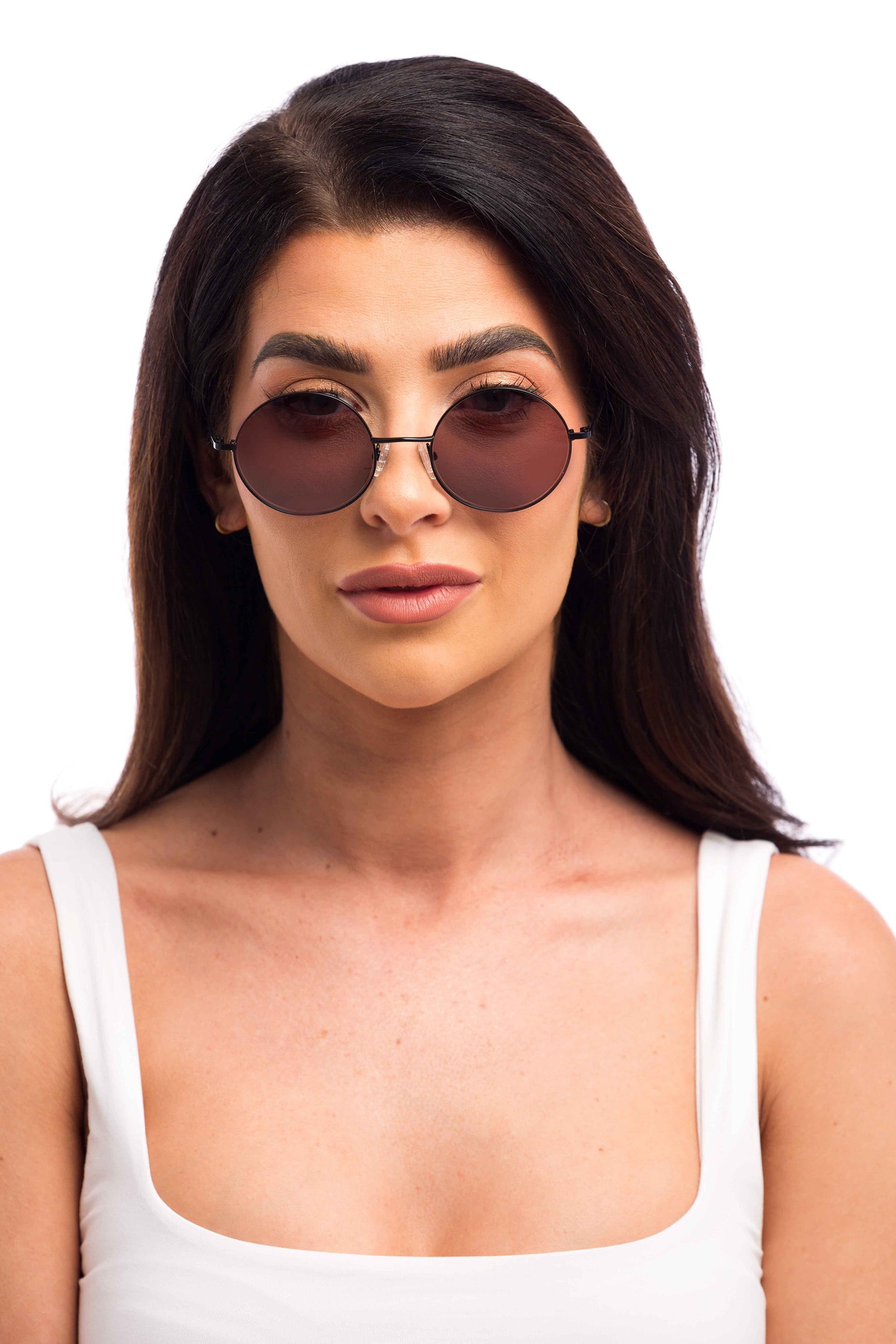 Woman Wearing Lennon Sunglasses (Brown)